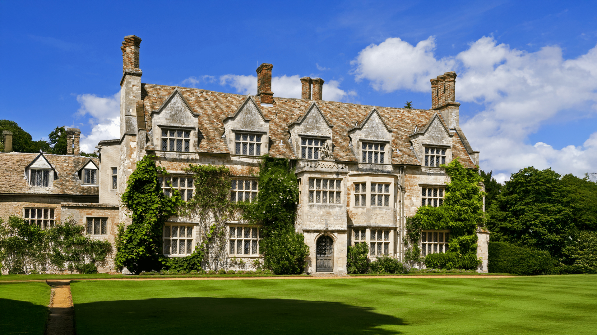 Whats on in East Cambs - image of exterior of Anglesey Abbey