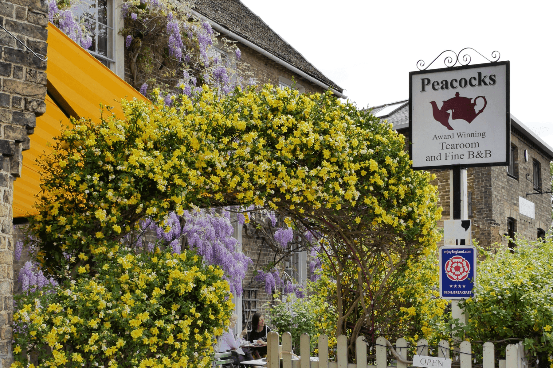 Peacocks Tearoom & B&B