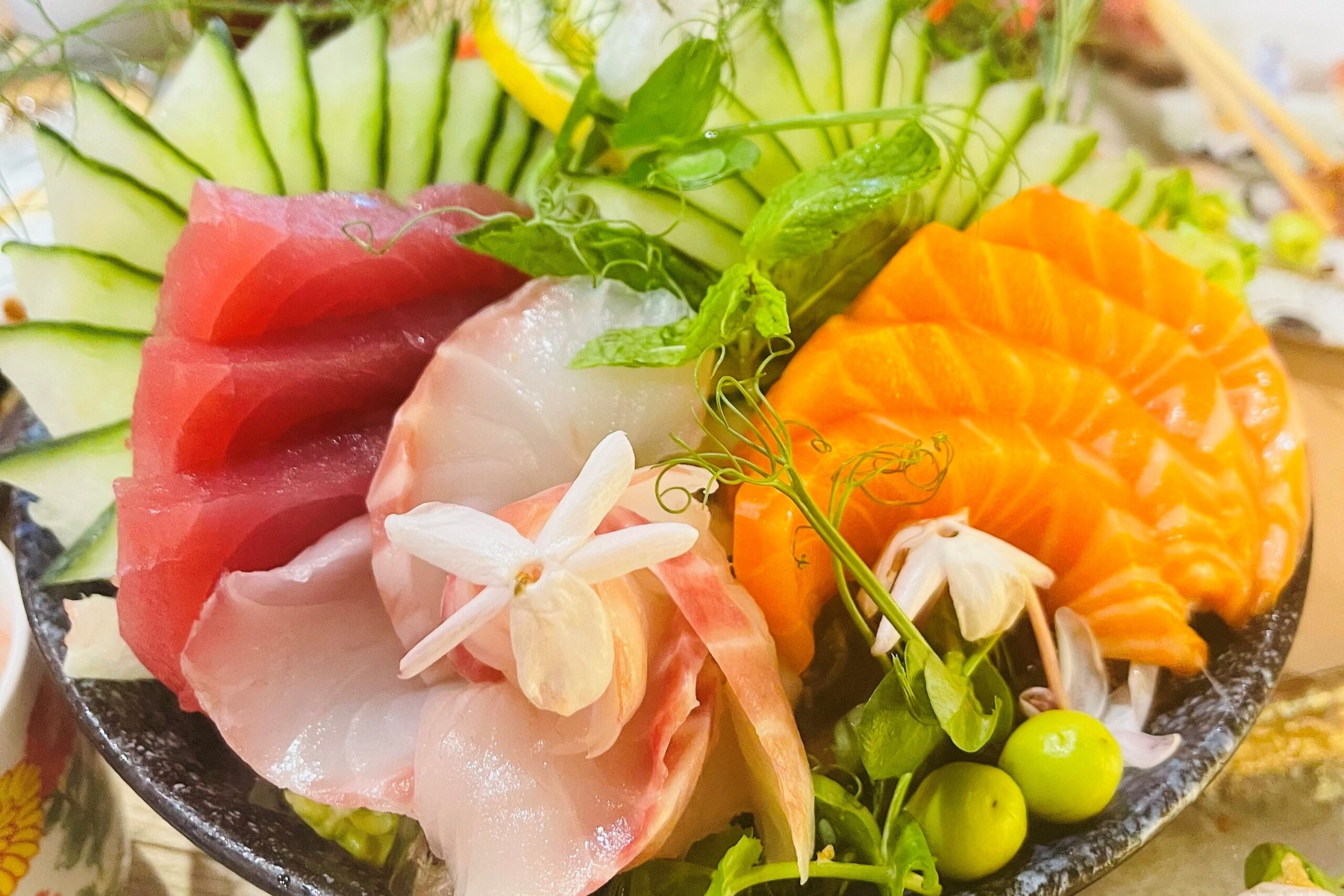 Sushi and Salad Image 3